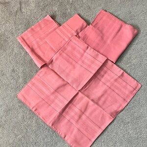 Source Unknown Coral Dining Table Linens